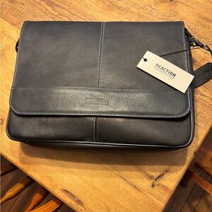 Reaction Kenneth Cole Black Leather Laptop Messenger Bag